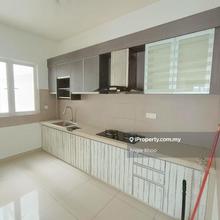 1270sqft 2 car park Semi renovated Gardens Ville Sungai Ara