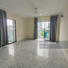 Room for rent near Midvalley, Southkey, Sentosa