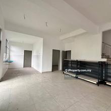 Mutiara Mas three storey corner lot cluster original condition 32x65
