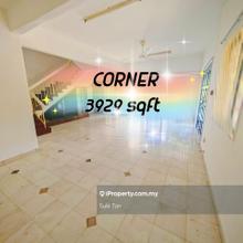 Corner with big land 