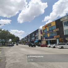 Strategic location and excellent accessibility 