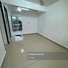 Flat Taman Ungku Tun Aminah Nice Location