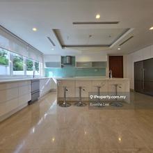 Lovingly maintained home with KL skyline 