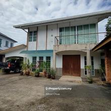 Cheap, Big Land Size Bungalow @ Jalan Cross, Kuching. Near Green Road.