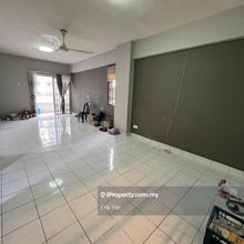 Kitchen table top, walking distance to MRT