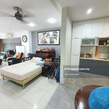Renovated ID Zero Lot Bungalow with 20ft Land!