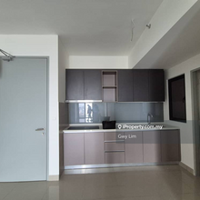 M Luna, Kepong