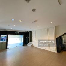 3 storey renovated shop-office