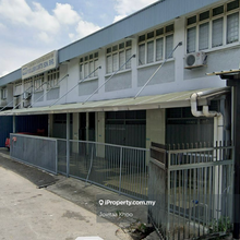 Pandamaran 1.5sty Factory 24x100 facing main road 1.xxm