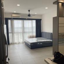 Ready to move in next to xmum, and shuttle bus to erl train station 
