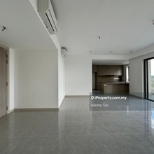 Rare unit with 3 balcony that perfectly blends indoor n outdoor living