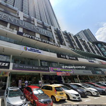 Ground floor shop for rent
