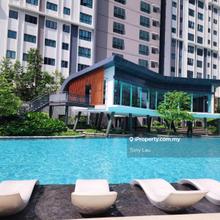 Pool view fully furnished 3r2b 2 car parks M Centura Sentul KL