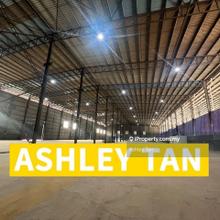 Spacious Factory Warehouse Valdor 120,000sft Got Loading Bay 1,200 Amp