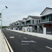 Double Cluster House For Sale @ Gelang Patah