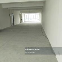 Puchong Utama Shop office adjoining unit Dataran Puchong with lift