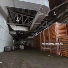 Warehouse gelang patah