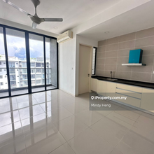D pristine, Medini @ dual key unit, foreigner can buy