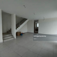 Freehold Corner Lot Sri Klebang Never Stayed In