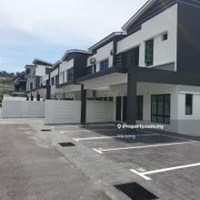 Town House Ground Floor Unit, Coner, Taman Raflesia,Sg Long 