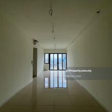 Brand new luxury condo, cover walkway to lrt 