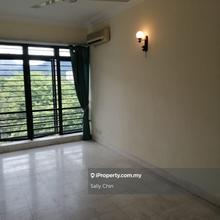 Berjaya Court, Pulau Tikus