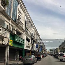 Seksyen 1 taman kinrara shoplot for sell