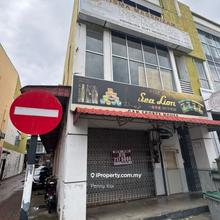 Double storey ground floor shop office for rent @ Jalan Niaga