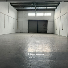 1 and half sty / warehouse /Good condition /ceiling 40ft/