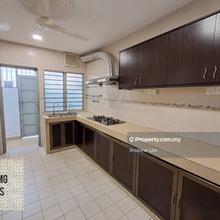 2 Sty Bukit Raja Water Heater Aircond Move In Condition Full Furnish