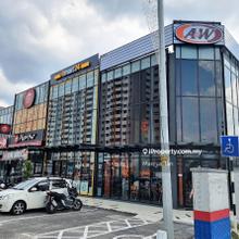 Bukit Raja Corner Shop 25 x 70, Hot Vibrant Area! Facing Main Road