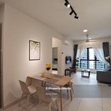 Fully Renovated 2 rooms at Majestic Maxim for Sale :
