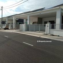 Rumah Berkembar Setingkat (Plot 8) di Kota Sarang Semut