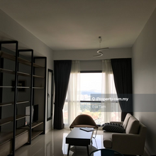 Near to MRT Train Station, Shopping Mall - Very Convenient!