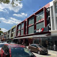 Desa Petaling 3 Storey Shop ( 4 adjoint units for Sales )
