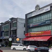 Jalan Austin Height 8/5 Three Storey Shoplot First Floor For Rent