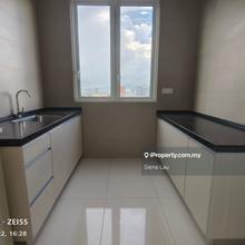 Good furniture, separate kitchen, 6km to Klcc