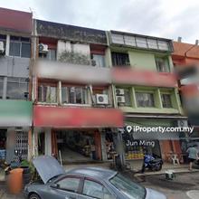 Shoplot Taman Seraya Ampang Ground Floor Unit for Rent 