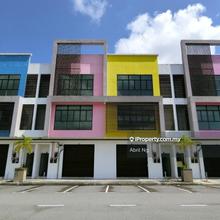 Tiong Nam silc 3 storey shop office for rent