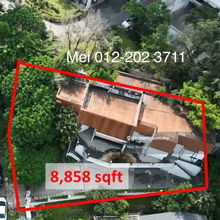 Land with old Bungalow