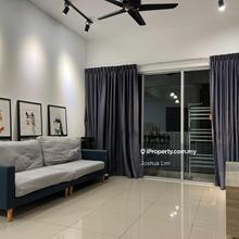 Hill View, Greenery Platinum 3  For Sale
