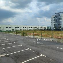 Freehold, gated & guarded service apartment open for sale at klebang 