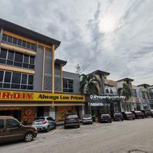 Facing Mainroad 2 Storey Shoplot Good Location Bandar Laguna Merbok
