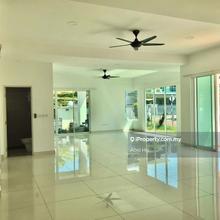 Semi-D house for Rent
