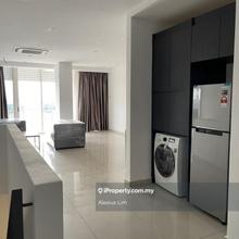 2 Storey Penthouse Services Residence For Sale @Encorp Marina