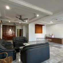 Extended & Well Maintained Unit