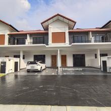Terrace house for Sale