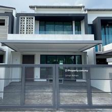 Brand New Ferrea Denai Alam Freehold Elmina West Good Condition