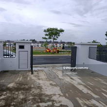 Sebana Cove Botany Pergerang, 2 Storey house for rent and sale