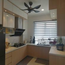 Great community. Near parks, schools and shops . Excellent facilities